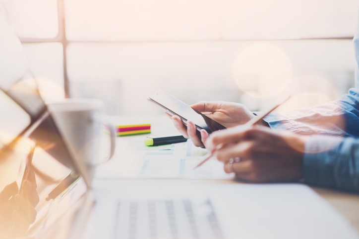 Create a business emergency phone plan